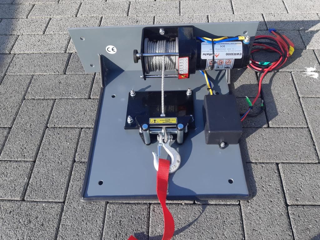 Seit 2015 liefert Techtradesystem elektrische und hydraulische Elektrische Seilwinden mit unübertroffener Qualität