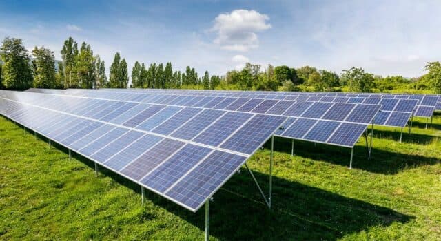 Solarenergie im urbanen Raum: Integration von Photovoltaik in die städtische Infrastruktur
