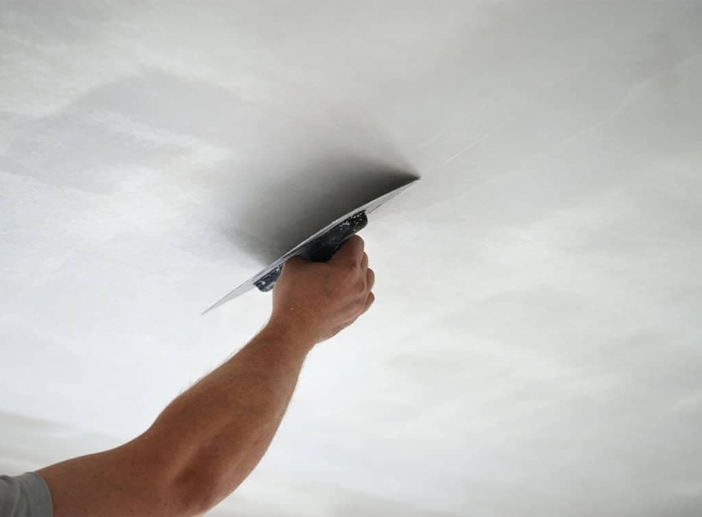 Diese Gründe sprechen gegen das Decke verputzen bei deiner Renovierung