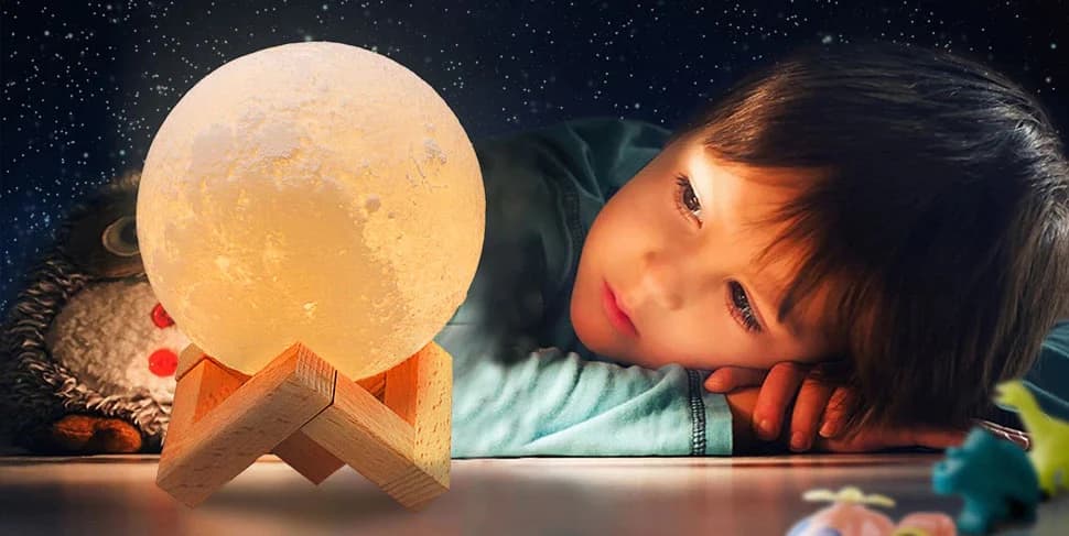 Die perfekte Mondlampe als Deckenleuchte für eine beruhigende Atmosphäre