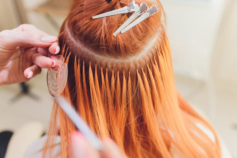 So wählen Sie die richtige Farbe für Ihre Bonding Extensions aus