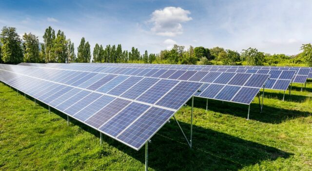 Solarenergie im urbanen Raum: Integration von Photovoltaik in die städtische Infrastruktur