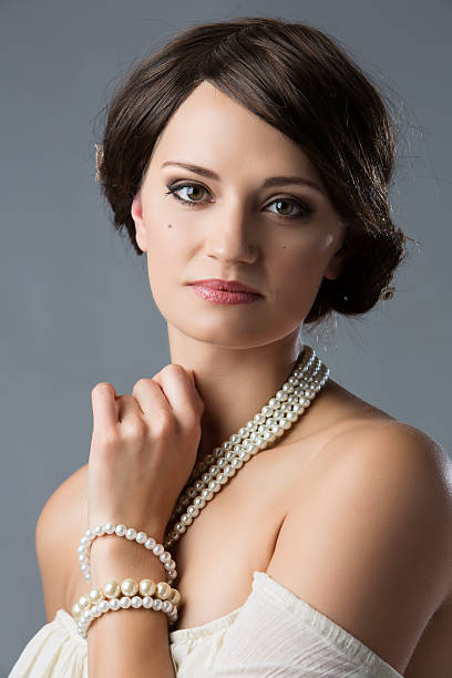 ELEGANTE PERLENSCHMUCK TRENDS: DIE SCHÖNHEIT DER PERLE GENIESSEN