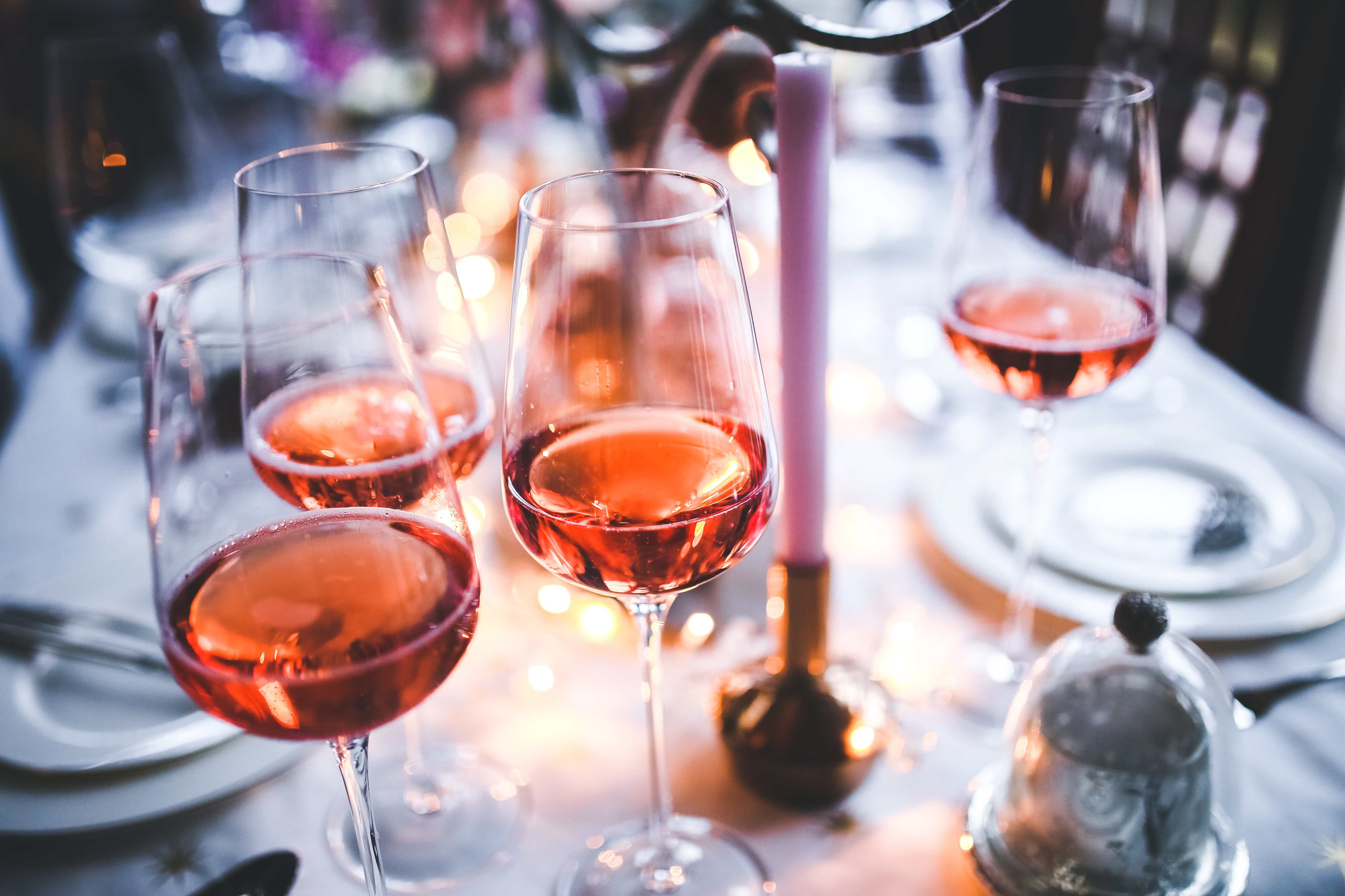 Rosé Wein: Ein Genuss, der die Sinne verzaubert
